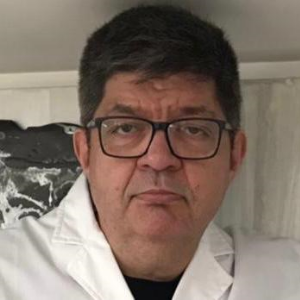 Dr Roberto Grau
