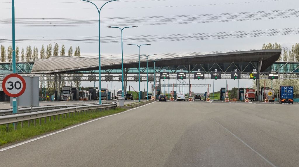 RDW approves two more EETS providers ahead of Dutch truck toll launch