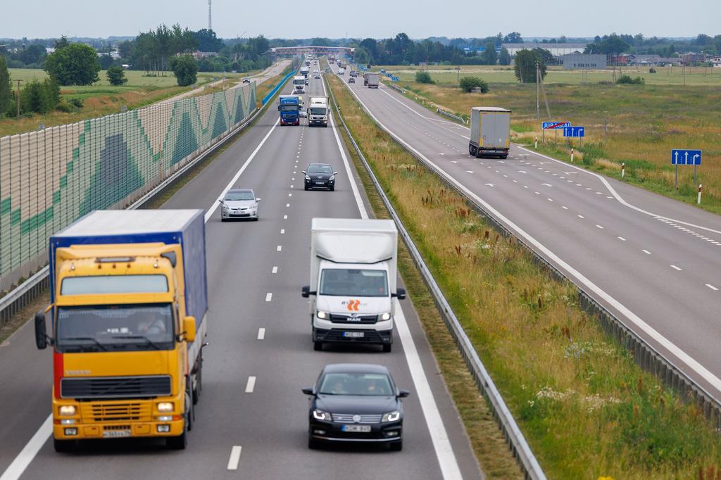 Lithuania begins switch from vignettes to distance-based Via Toll