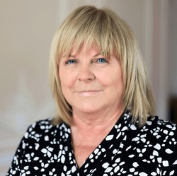 Lynn Dobbs