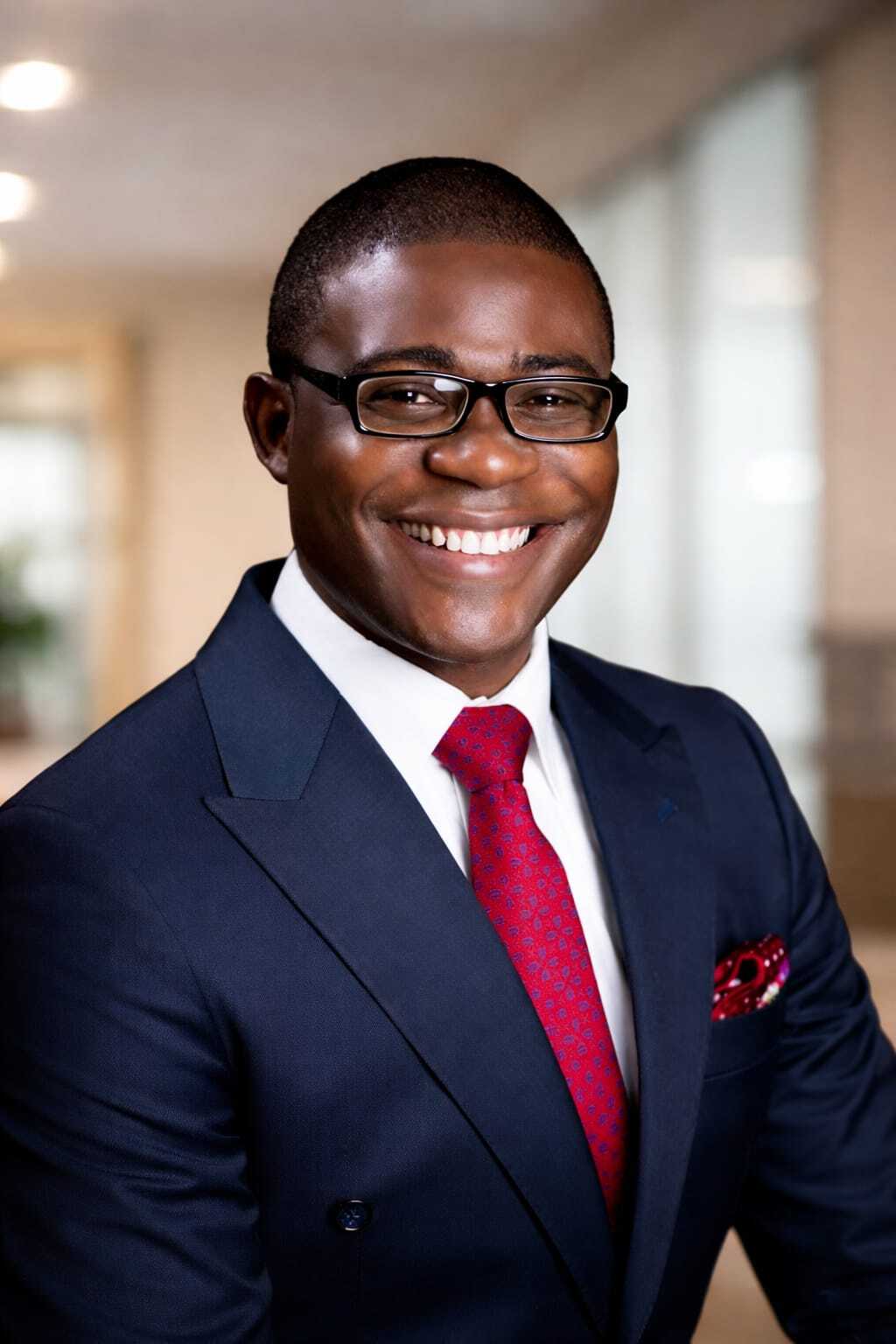 Emmanuel Olorunnisola, Mot MacDonald