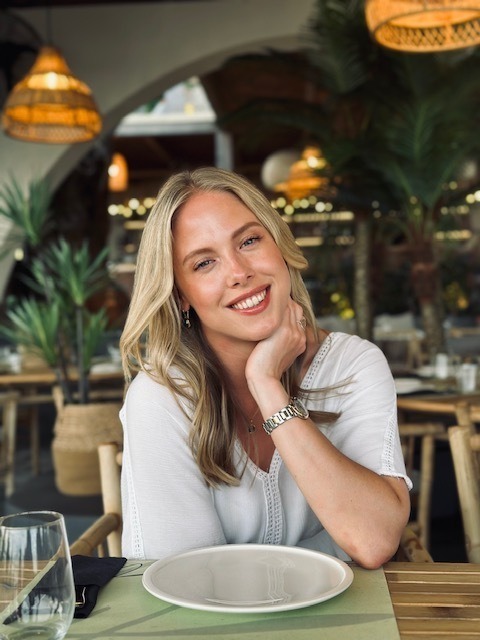 Lauren Brown, Huntress