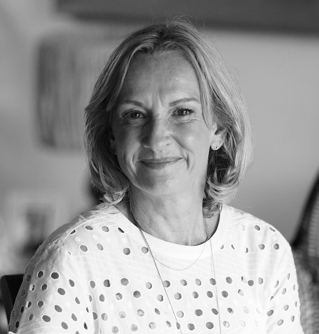 Lorna Watson, STELAR