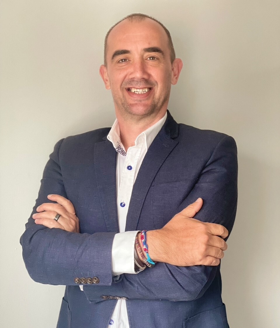 Carl West, Vol4Comms