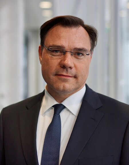 Matthias Helmbold, DHL Group