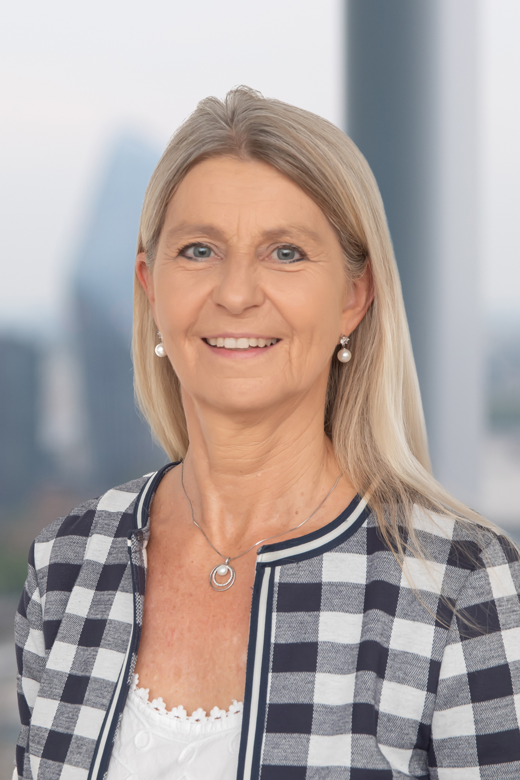 Ivonne Staisch, Liberty Mutual Reinsurance