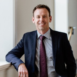 Dean Bennetts, Sirva
