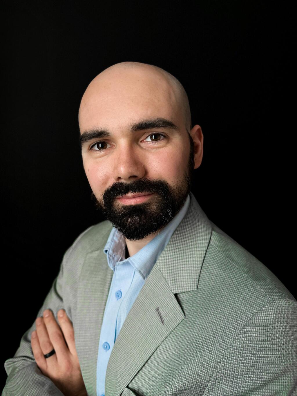 Travis Deforge, Abacus Group