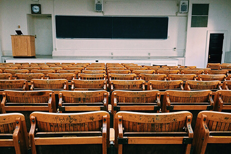 Virtual university classroom hosts up to 84 students
