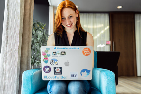 How to Collaborate with Your Remote Team? 5 Rules for Building a Community