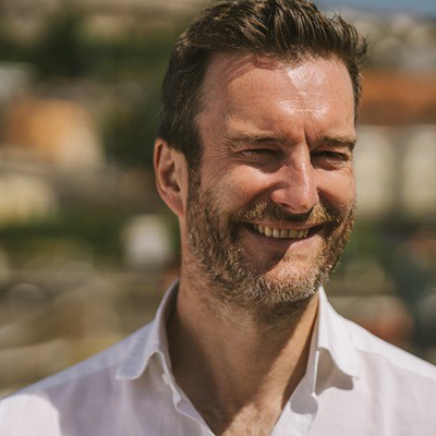 Matt Connolly, Sønr