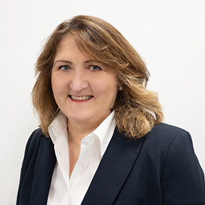 Elaine Mason, Africa Specialty Risks