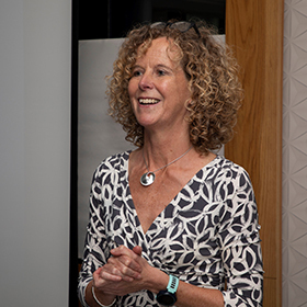 Eithne Walsh, Féach