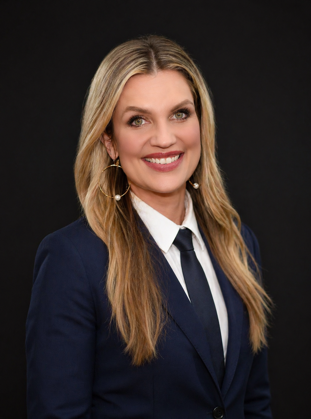 Holly Baumgart, Sargento