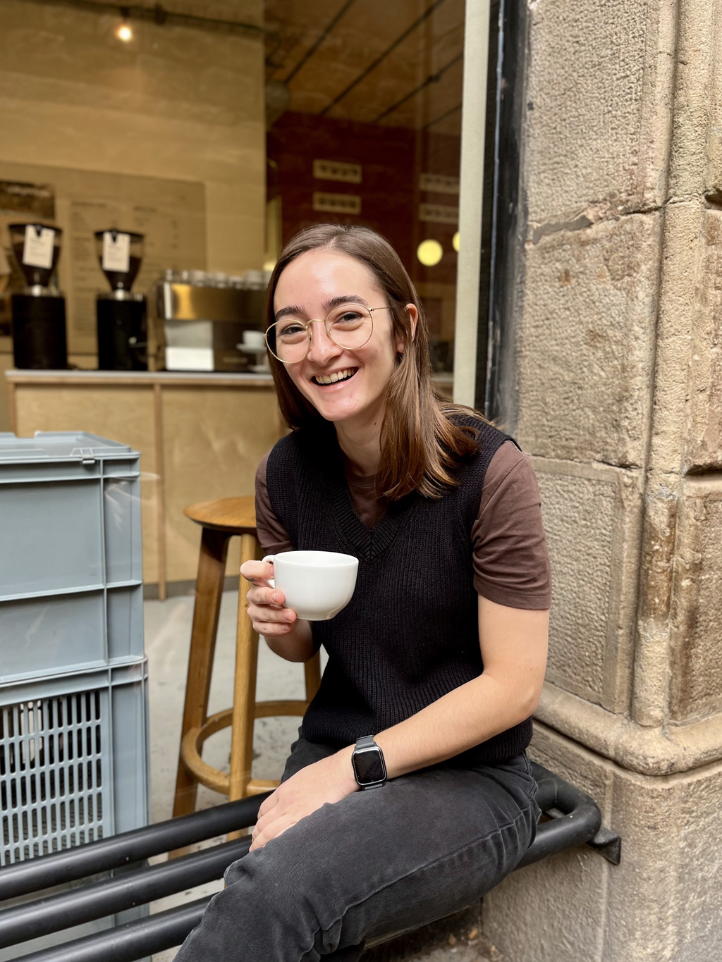 Julieta Viola Cañás, Right Side Coffee