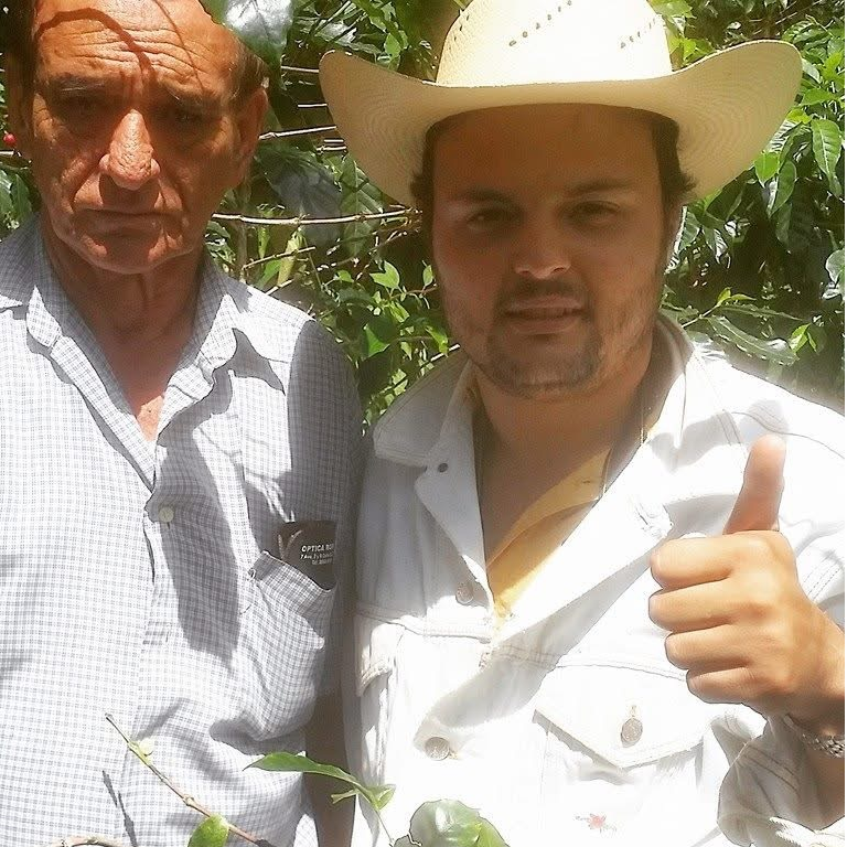 Domingo Rosales Amaya, Fincas Montes de Agua