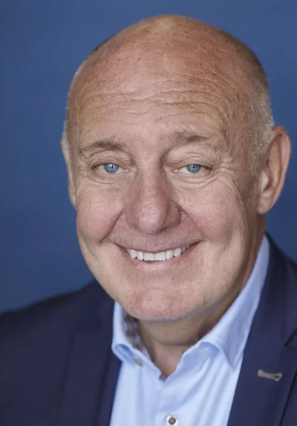 Henrik Larsen FCIPS, Larsen Consulting