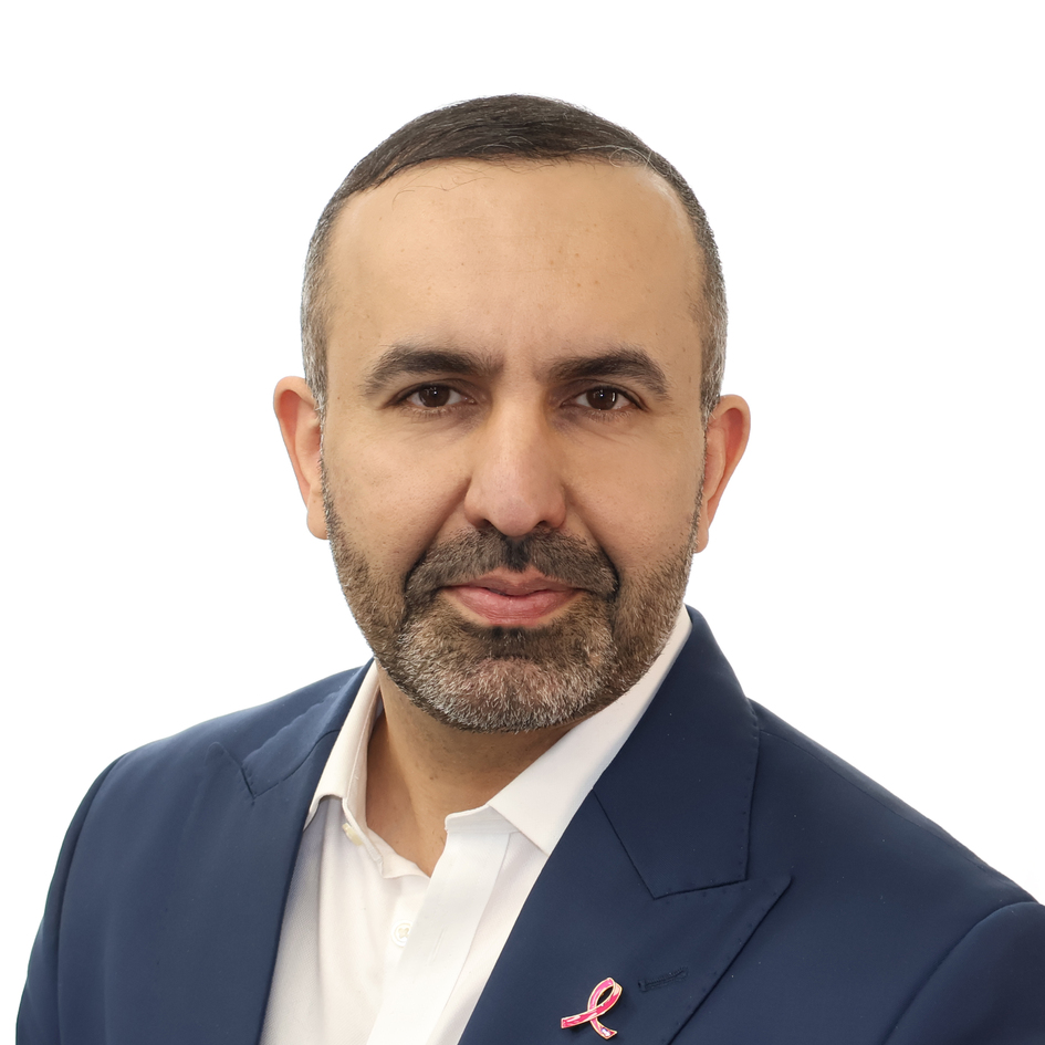 Umair Ansari, The Estee Lauder Companies, Inc.
