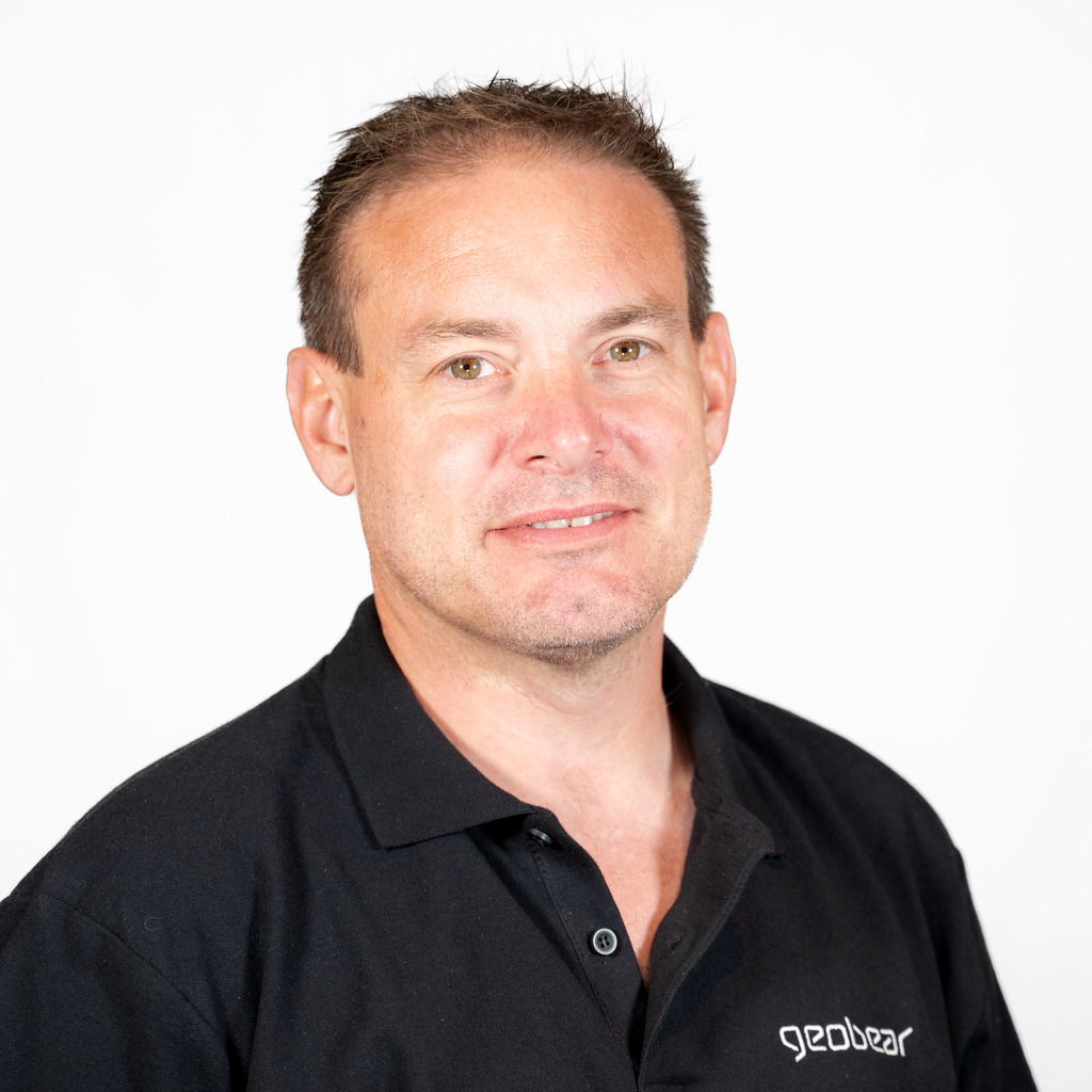 Simon Hughes, Geobear