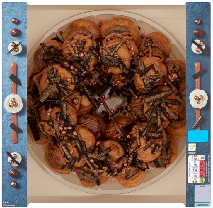 Asda Extra Special Chocolate and Caramel Profiterole Wreath, Elisabeth the Chef