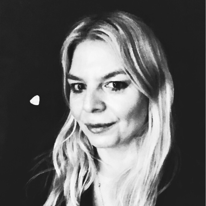 Claudia Tschunko, Arup