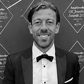Andrew Lewis, Hot Diamonds Group