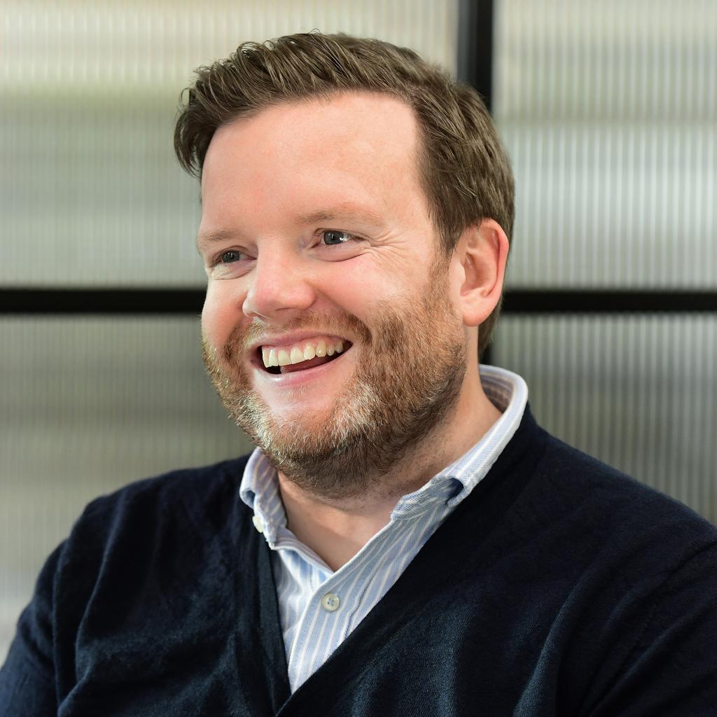 Jonathan Allwood, Barr Gazetas