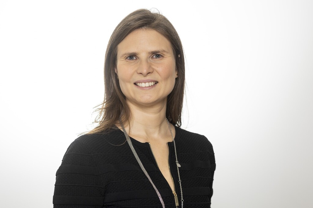 Monica Pesconi, Mace