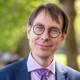 Jonathan Werran, Localis