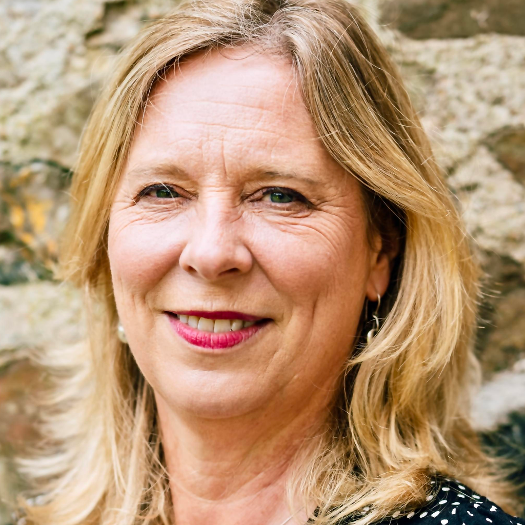 Liz Waugh, KPMG