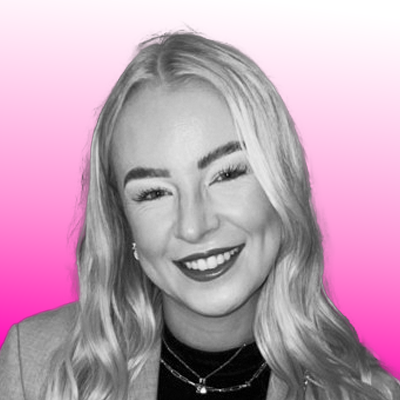 Stephanie Oakes, Reiss