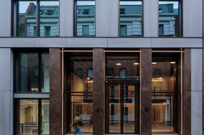 Offices 2,000-5,000m²