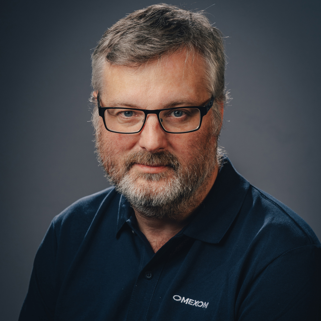 Simon Innis, Omexom UK & ROI
