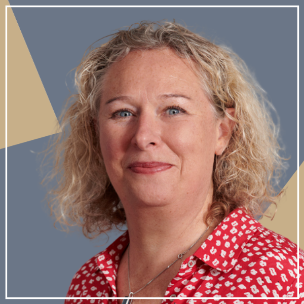 Deborah Heenan, Populo