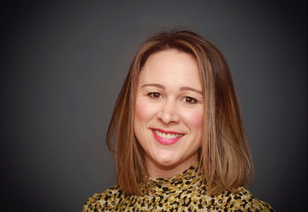 Rhiannon Carss, Curtins