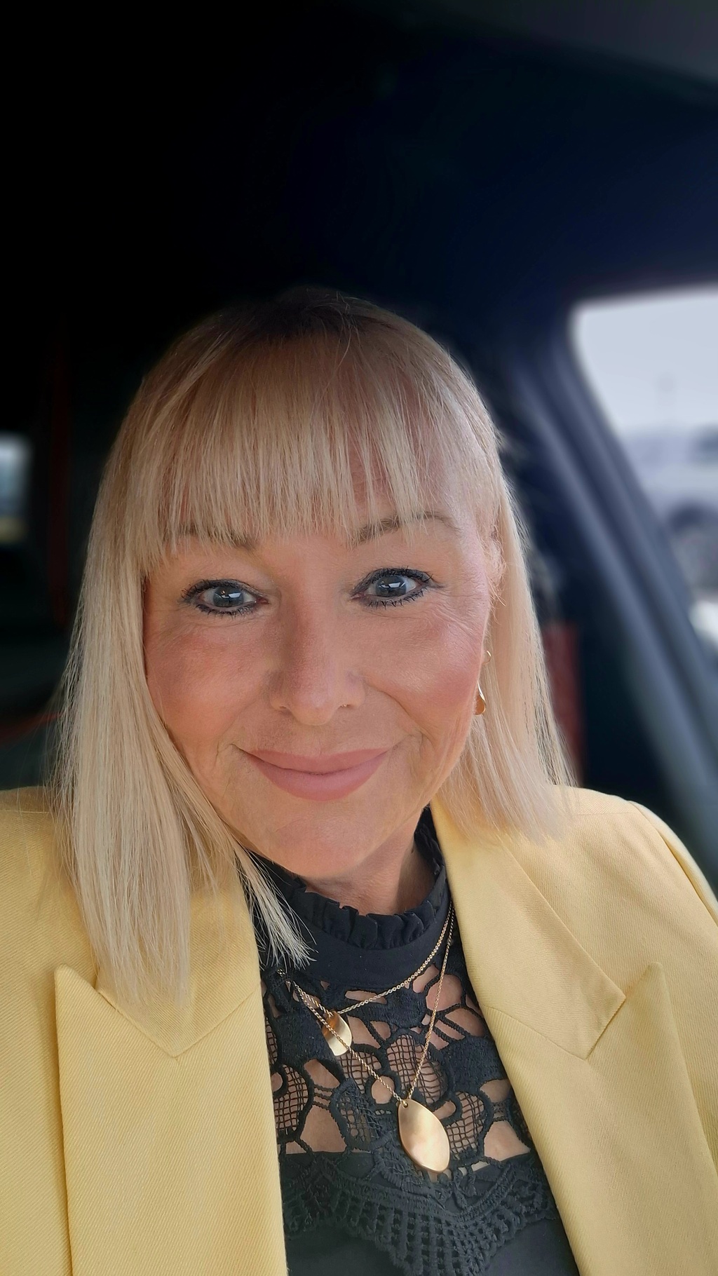 Gill Mulroe, Anchor