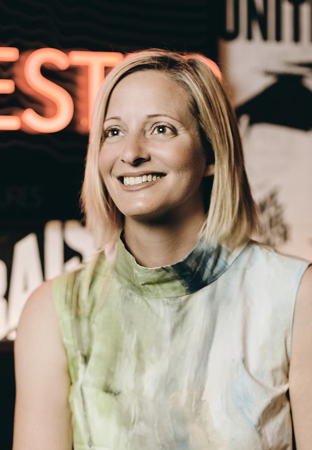 Sara Tomkins, Co-op Live