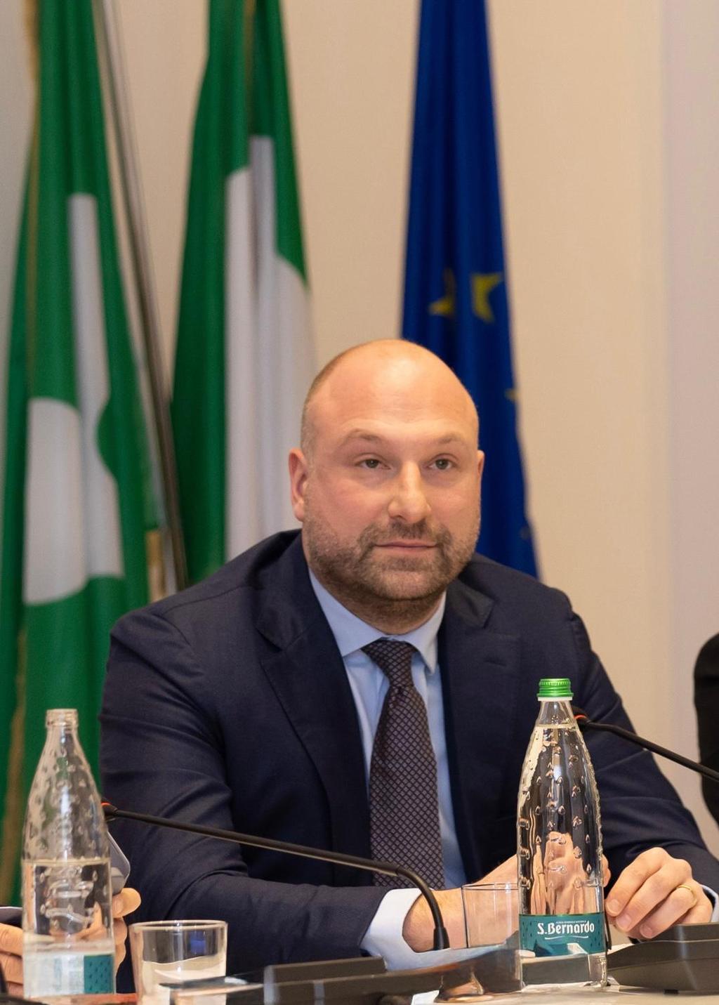 Andrea Mauri, Cantù Arena