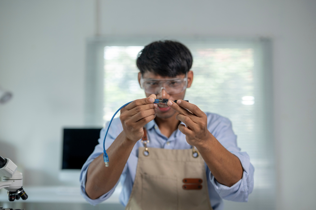 Generic attend image 3