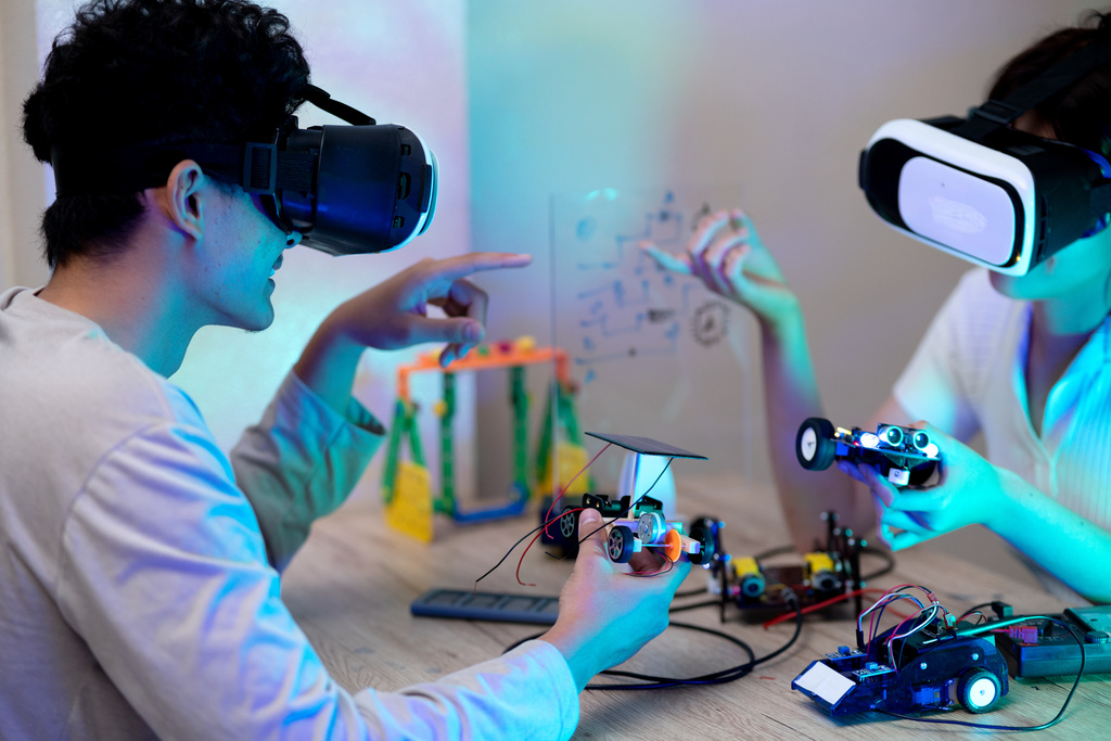 Generic attend image 1