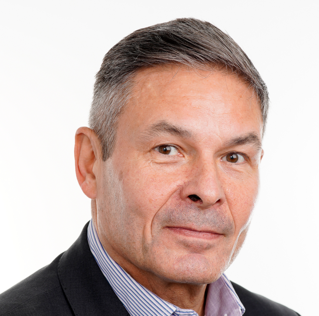 Mark Gajda, REHAU
