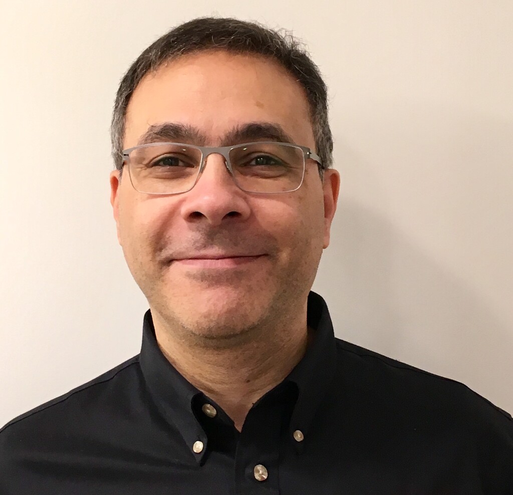 Carlos De Castro, Specialized Bicycle Components