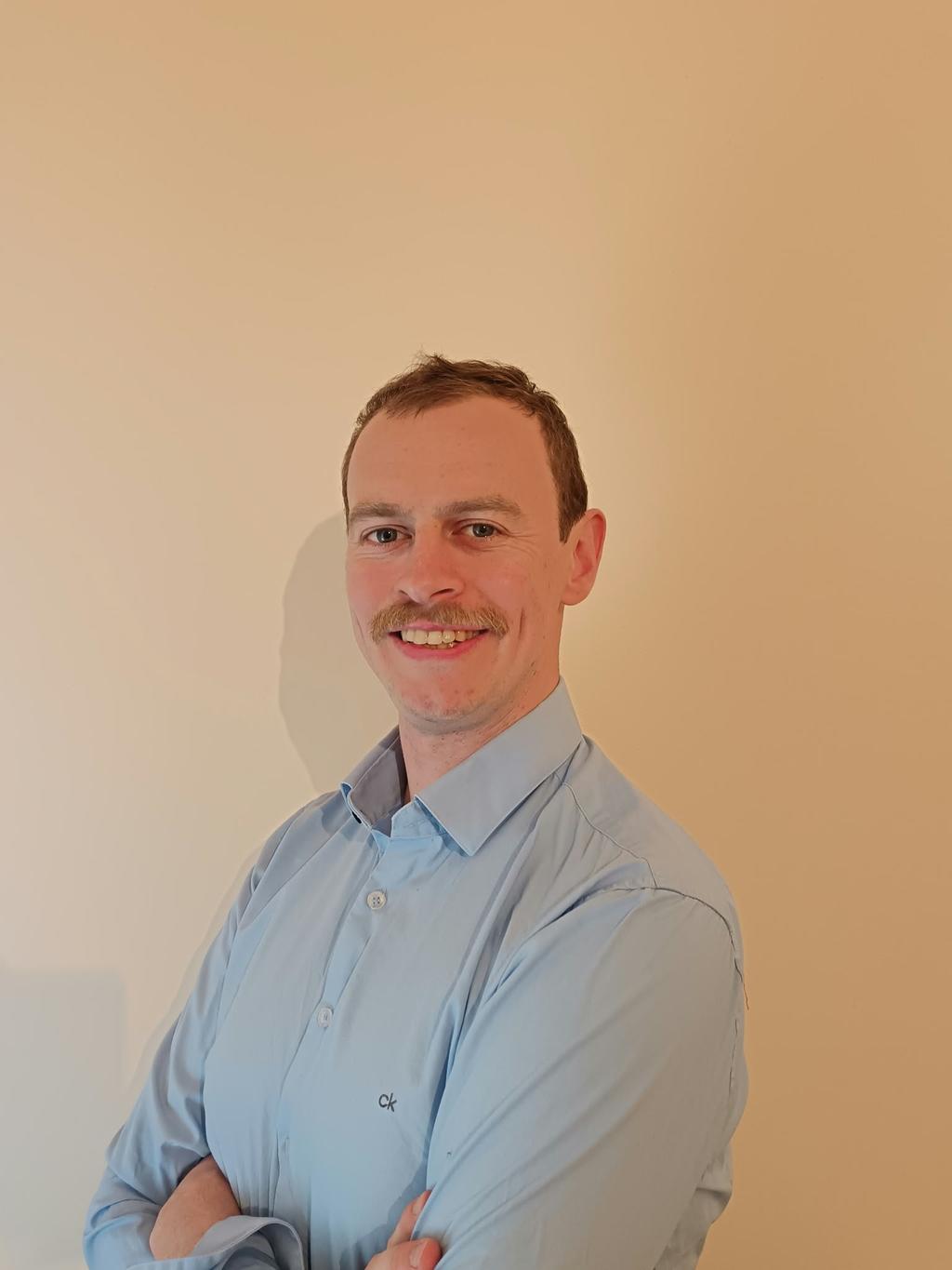 Alastair Gibson, Allied Vehicles Group