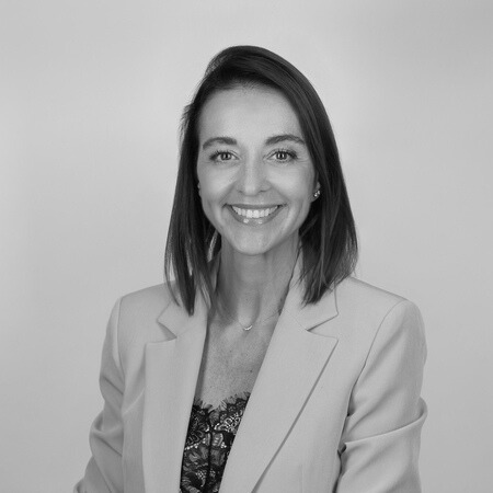 Gemma Pons, Clínica Planas