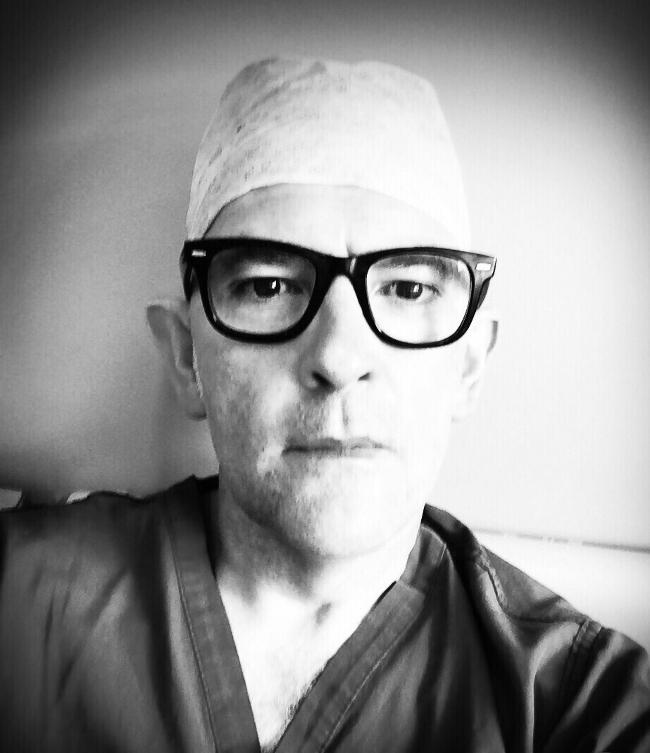 Jorge Leon-Villapalos, Chelsea and Westminster Hospital, Imperial College School of Medicine