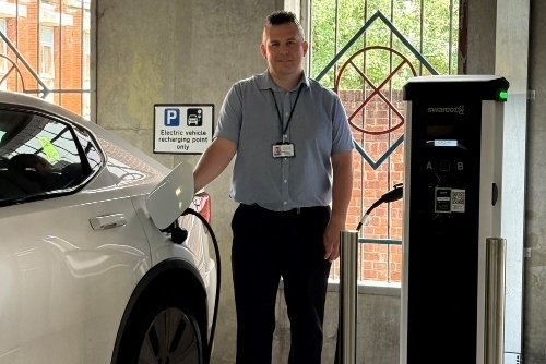 New EV charging points rolled out in Newbury and Hungerford