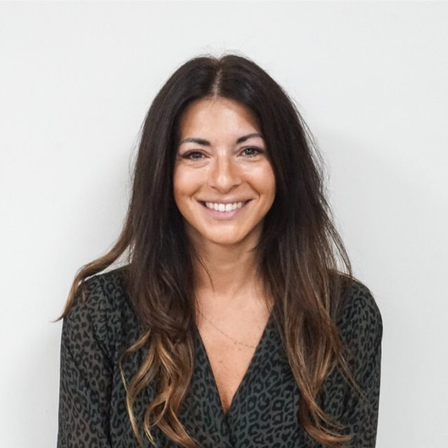 Sarah Mackenzie, Storal