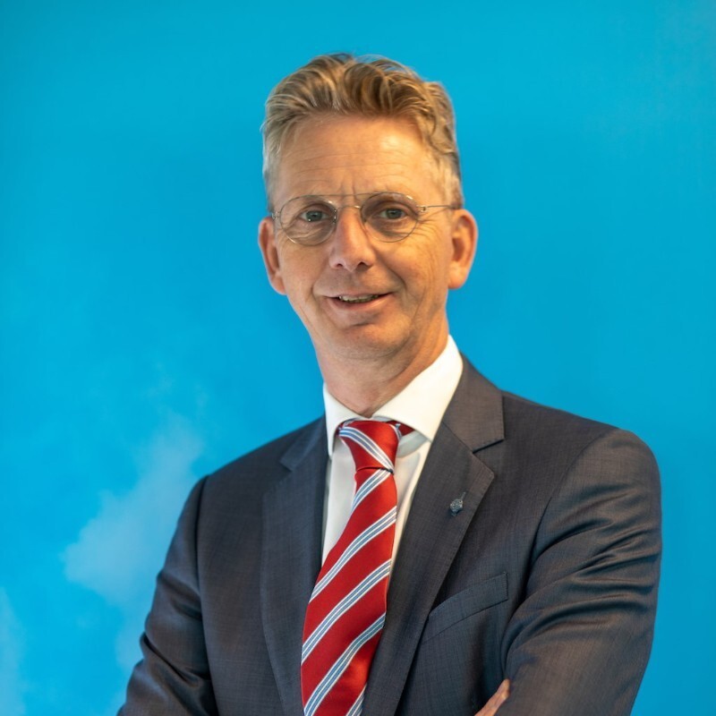 Hans van Engelen, Iport