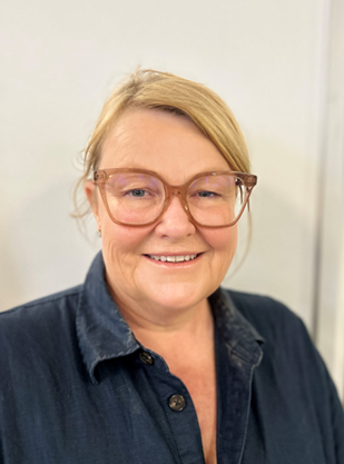 Paula McLaren RGN BSc MA(Ed), Professional Practice