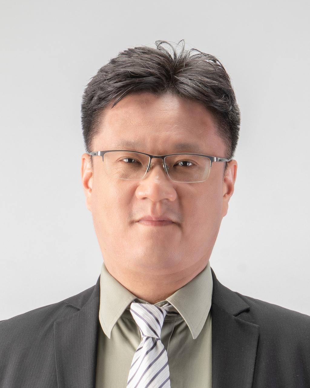 Chen Hu, Keller & Heckman